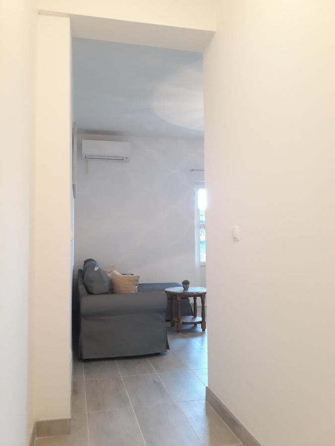 Mika Apartment *